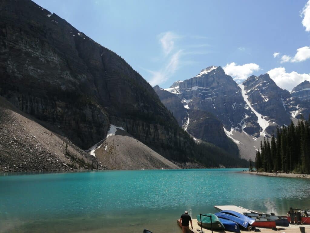 summer shuttle in banff