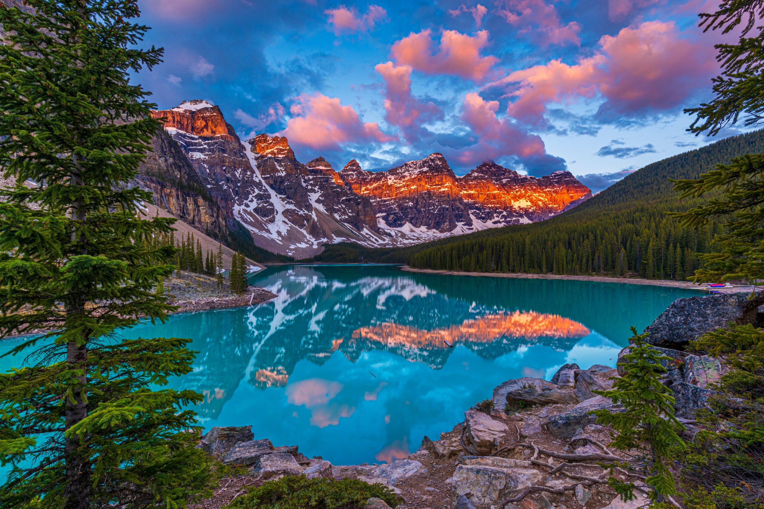 moraine lake in june