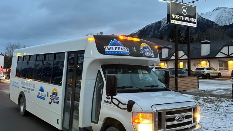 Canmore to Banff public transport